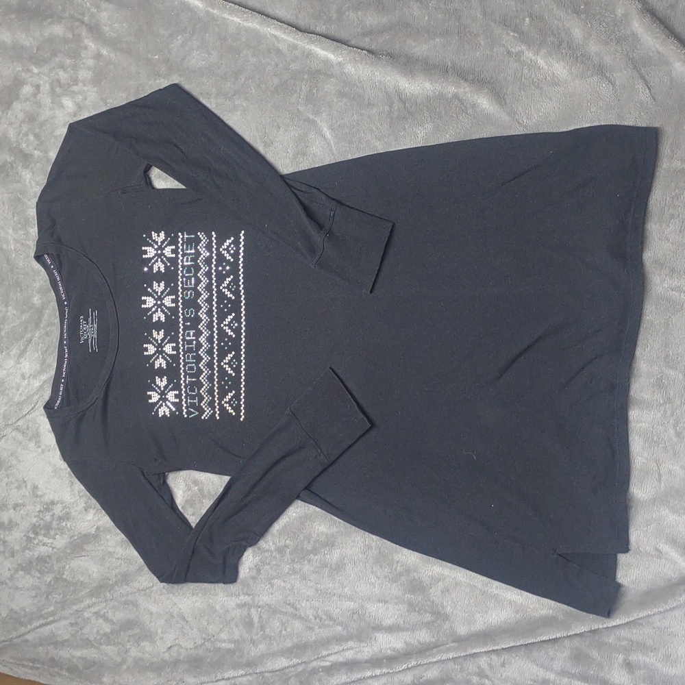 Victorias Secrets Womans Nightshirt XS Black Silver Cotton Nightgown Snowflakes